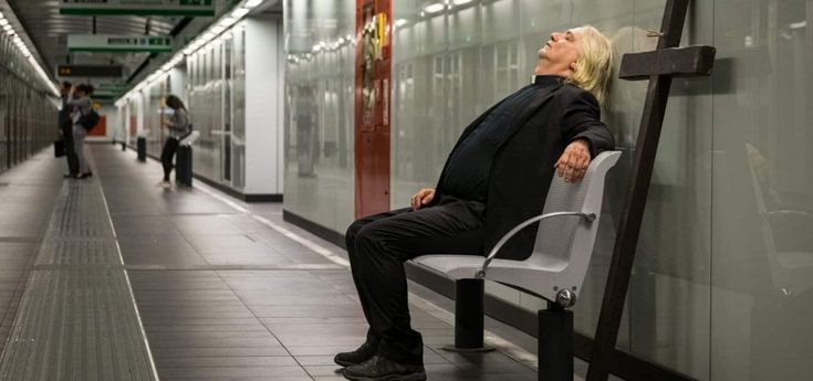 'Il miracolo' e quello strano finale. La rete si scatena: "Ci sarà la seconda stagione?"