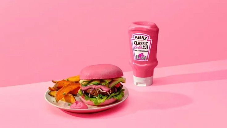 Colorate i vostri hamburger di rosa! Ecco Barbiecue, la salsa di Barbie