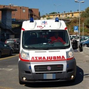 Flaminio, accoltella moglie, suocera e scappa: arrestato
