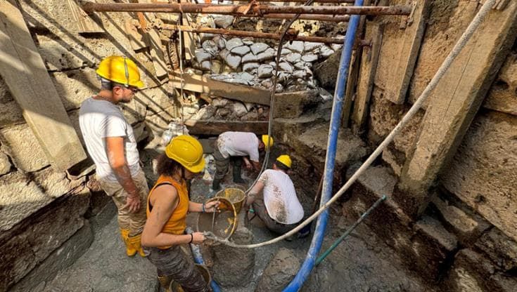 Scavi a San Casciano dei Bagni, ritrovate teste di Gorgone e fulmini di bronzo