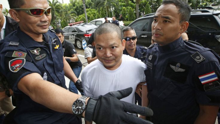 Non c'è solo la storia del "monaco jet-set" nell'opera di pulizia del Buddhismo thailandese