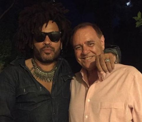 E Mastella si fa fotografare con Lenny Kravitz