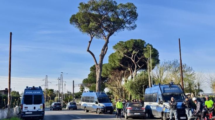 Commemorazione anarchici morti, la mamma di Sara Ardizzone ringrazia i 91 militanti fermati