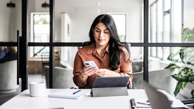 Non solo produttività: l’IA deve anche contribuire a migliorare la qualità del lavoro