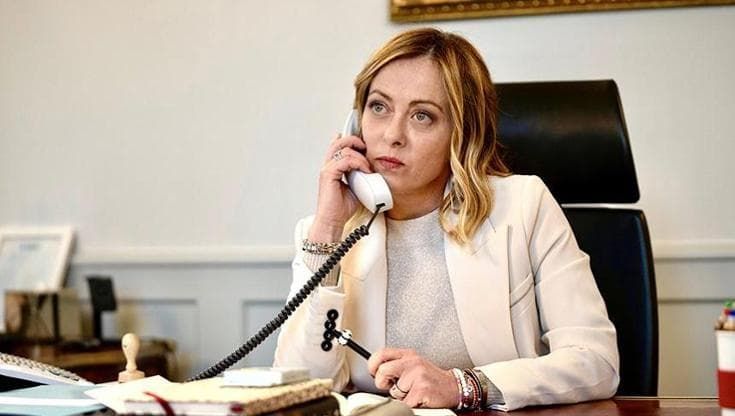 Quelle telefonate ai manager che fanno sparire la strategia industriale