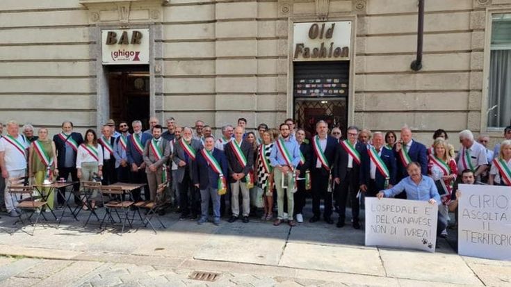 Il nuovo ospedale del Canavese scatena la protesta dei sindaci: domani il voto per la location