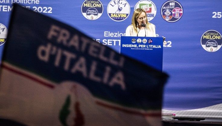 Patrioti, nazione e tradimento: le parole di Meloni e l’eredità missina