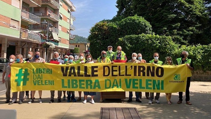 Valle dell'Irno, la protesta di Legambiente: "Valori di mercurio nel sangue degli abitanti superiore alla norma"