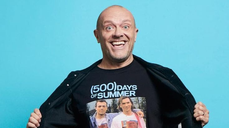 Max Pezzali: “Che trappola la nostalgia. Scommetto sul futuro e l’intelligenza artificiale ci libererà dalla noia”