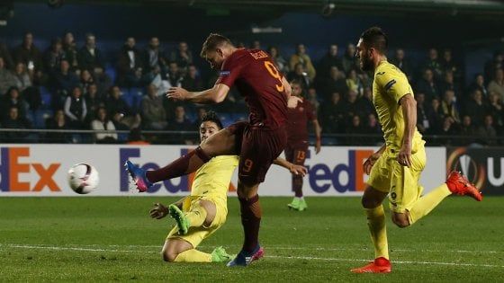 Villarreal-Roma 0-4: triplo Dzeko, i giallorossi ipotecano gli ottavi