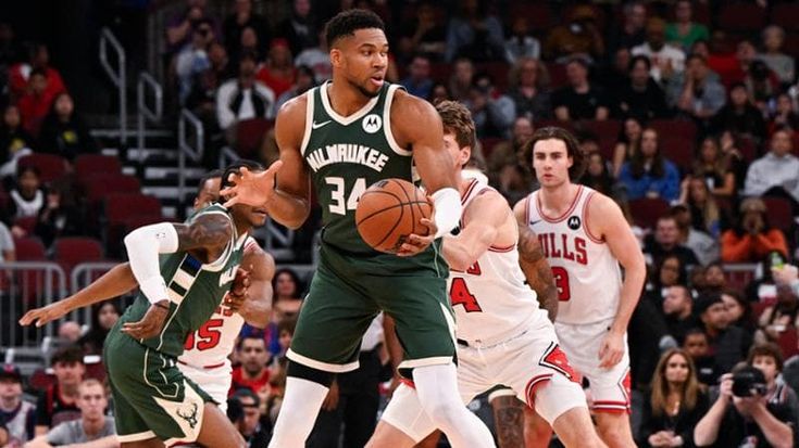 Casa Antetokounmpo, Bucks da record per trattenere la stella Giannis