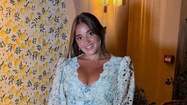 Cardarelli, sit-in per Francesca. “Operata e poi lasciata sola si disperava: ora giustizia”