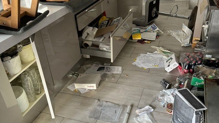Firenze, spaccate a raffica tra via Pisana e Novoli, i negozianti: “Ora basta”