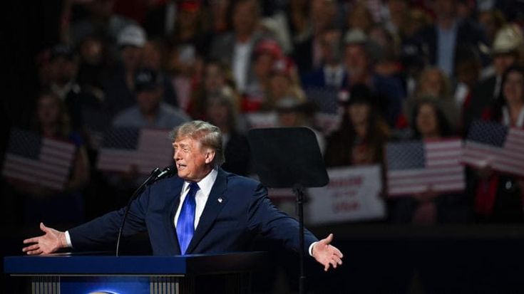 Trump: “Votate alle midterm come se il mio nome fosse sulla scheda”. E promette: “Se vinciamo 5mila dollari a tutti gli americani”