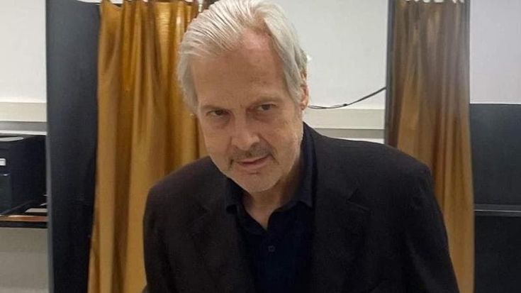 Vittorio Sgarbi a Domenica in: “Mia figlia poteva venire e non lo ha fatto. Mi sposo a Venezia”