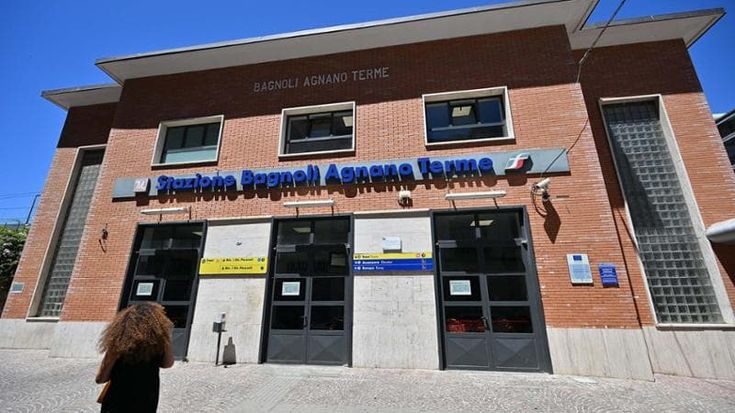 Bradisismo, la CO2 ferma la Metro 2 tra Pozzuoli e Campi Flegrei. I sindaci: “Disagi enormi”