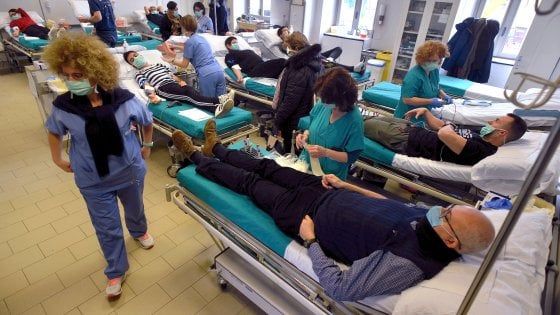 Taranto: donano il sangue e poi vanno in sala operatoria: equipe medica salva bimba di 8 anni da grave emorragia