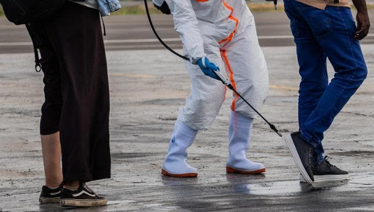 Ebola, guariti quattro infermieri infettati dal virus. L'Oms: "L’epidemia può essere ancora fermata"