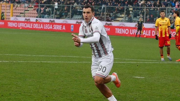 Vardy incanta, Bonazzoli e Sanabria segnano: la Cremonese batte il Lecce 2-0