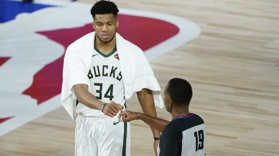 Basket Nba, il viaggio di Giannis: dalla Nigeria alla Grecia per diventare l'anima del Wisconsin