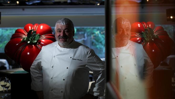 Umberto Bombana: “Quanta arroganza in chi pensa che la cucina italiana sia la migliore del mondo”