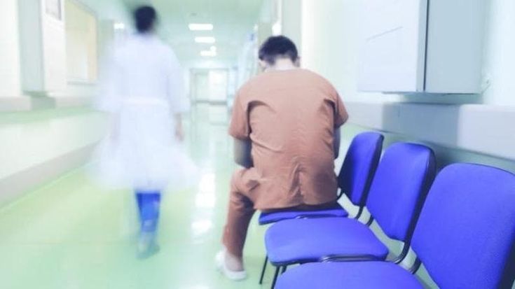 Salute mentale, il circuito povertà-disagio psichico e la cultura securitaria al posto dell'ascolto