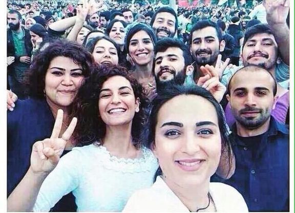 Attentato di Suruc, quel selfie delle vittime scattato settimane prima