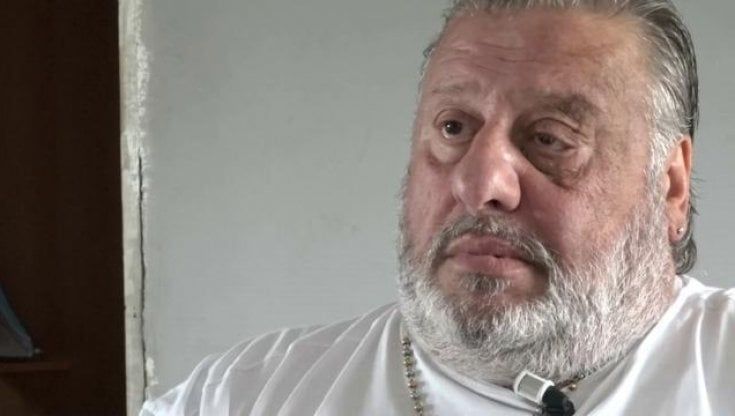 Ex detenuto in carrozzina pestato dagli agenti: "Anche la direttrice con il manganello"