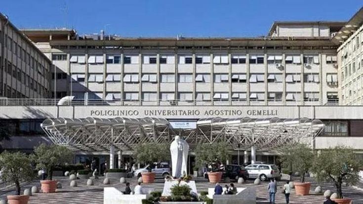 Auto contro scooter a Fiumicino, morto 53enne. Anche a Santa Marinella motociclista perde la vita