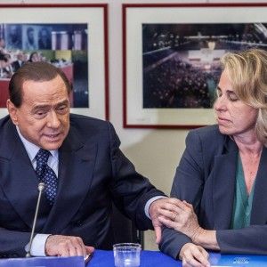 E il Cavaliere rischia il braccialetto elettronico