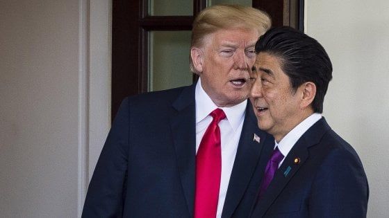 Nobel per la Pace a Donald Trump. Il presidente americano si "autocandida"