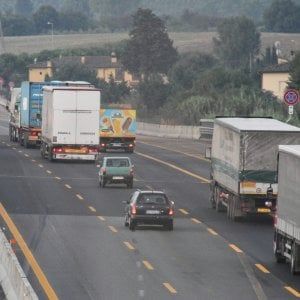 "Cala il prezzo dell'RcAuto: meno 27% in cinque anni"