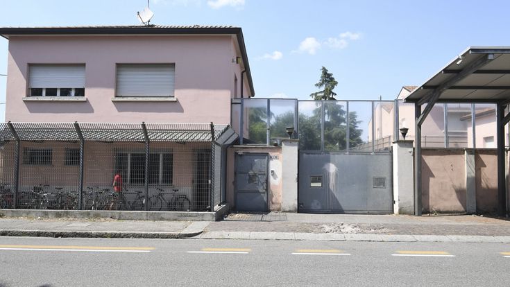 "Il centro di Via Mattei fuori controllo, ma le nostre denunce sono cadute nel vuoto"