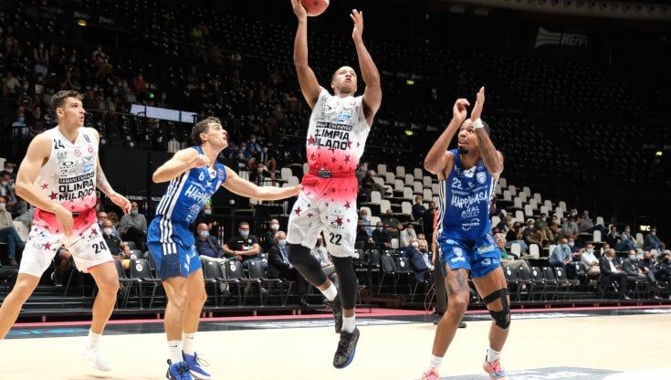 Basket, Supercoppa: Milano in finale con la Virtus Bologna. Battute Brindisi e Venezia