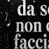“Da soli non ce la facciamo”. La frase della famiglia suicida diventa un hashtag virale