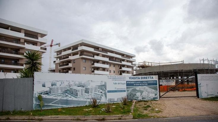 Periferie, case senza servizi: i costruttori devono 18 milioni al Comune