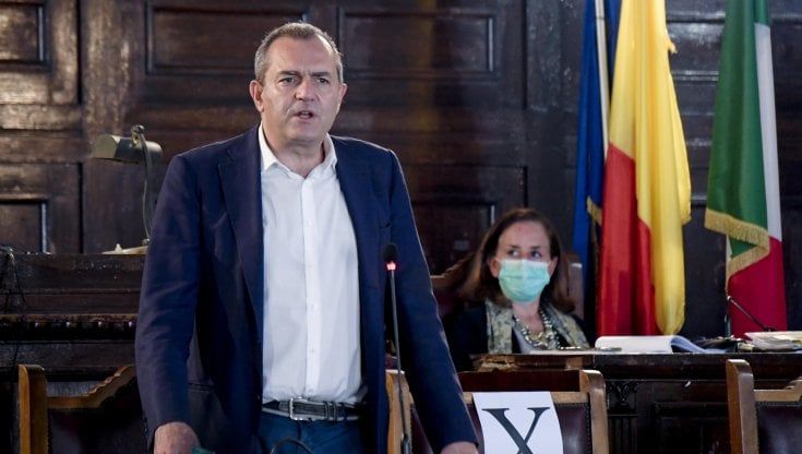 Comune di Napoli, ora tocca ai partiti