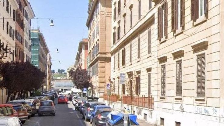 Paura in Prati, spunta un altro cecchino: spari dalle finestre con la pistola ad aria compressa