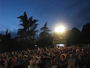 Cinema, musei, locali all&rsquo;aperto<br />ecco cosa offre il centro fantasma