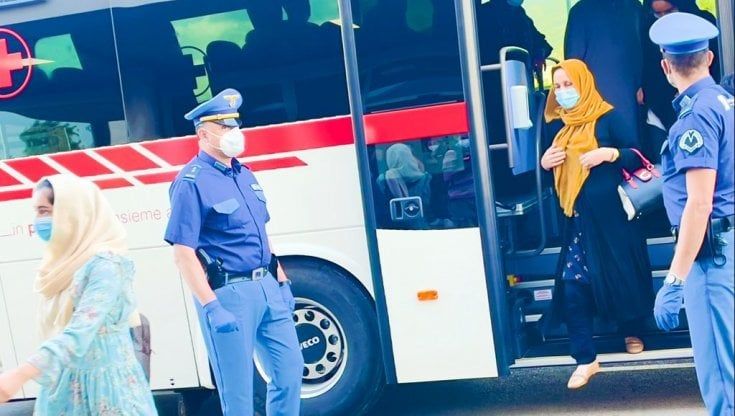 Afghanistan, arrivati al Covid Residence di Ponticelli altri 40 profughi