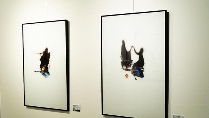 Lo sport paralimpico raccontato dall’arte contemporanea a Milano. La mostra a Palazzo Lombardia