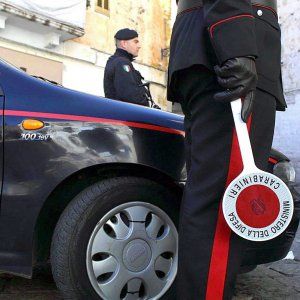 Estorsioni: padre e figlio arrestati nel Palermitano