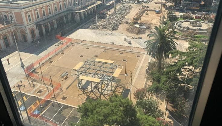 A Bari piazza Moro cambia volto: le chianche al posto dell’asfalto e un grande gazebo per i negozi