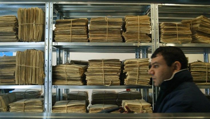 Romania: scoperti nove cadaveri in una fossa comune. Riaffiorano gli orrori del regime comunista