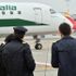 Decreto Alitalia, sì dalla Camera: vendita entro il 31 ottobre. Ma il governo frena