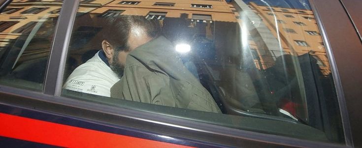 Roma, Marra arrestato per corruzione. Raggi: "Lui fuori, noi avanti". Gip: "Pericolosità sociale"