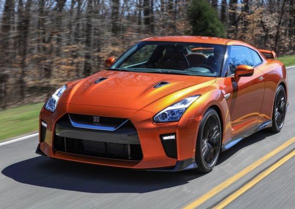 Nissan GT-R