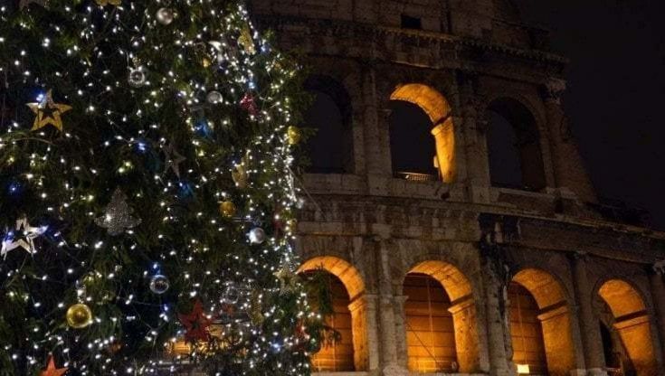 Boom turismo, a Roma stop tavolino selvaggio e più locali agli artigiani