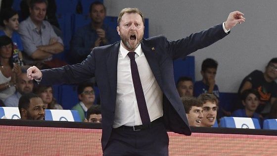 Basket, Reggio Emilia esonera Cagnardi