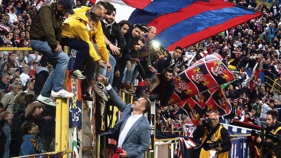 Il Bologna festeggia la salvezza tra grigliate e addii